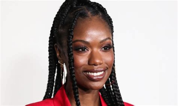 Xosha Roquemore Net Worth – How Much is Roquemore Worth?