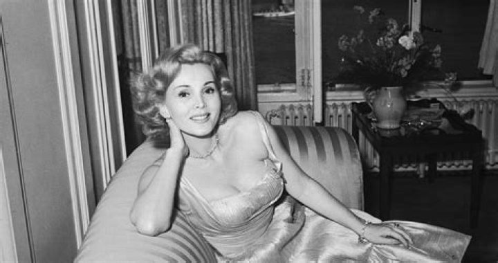 Zsa Gabor Net Worth – How Much is Gabor Worth?